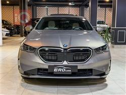 بی ئێم دەبڵیو سیریەس 5